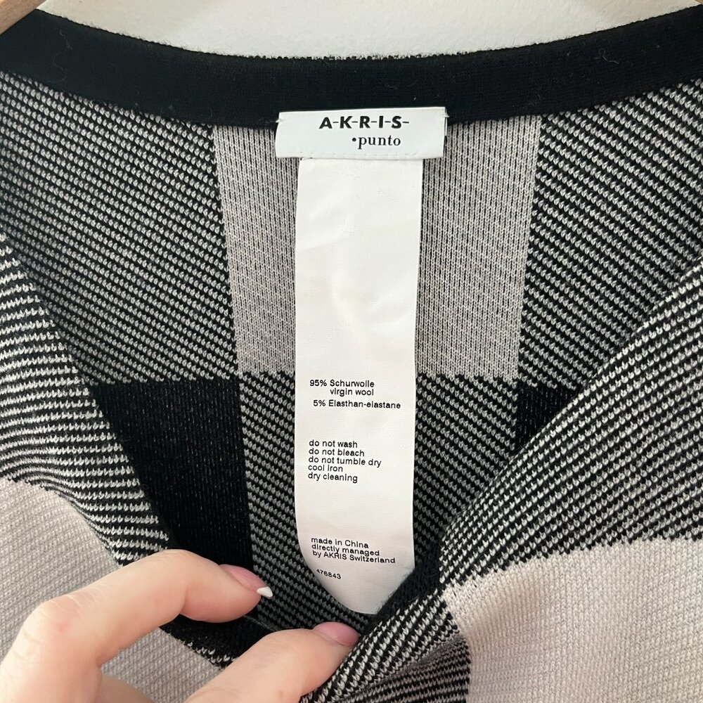 Akris Punto Black & White Plaid Short Sleeve Sweater Size 12 - Picture 4 of 7